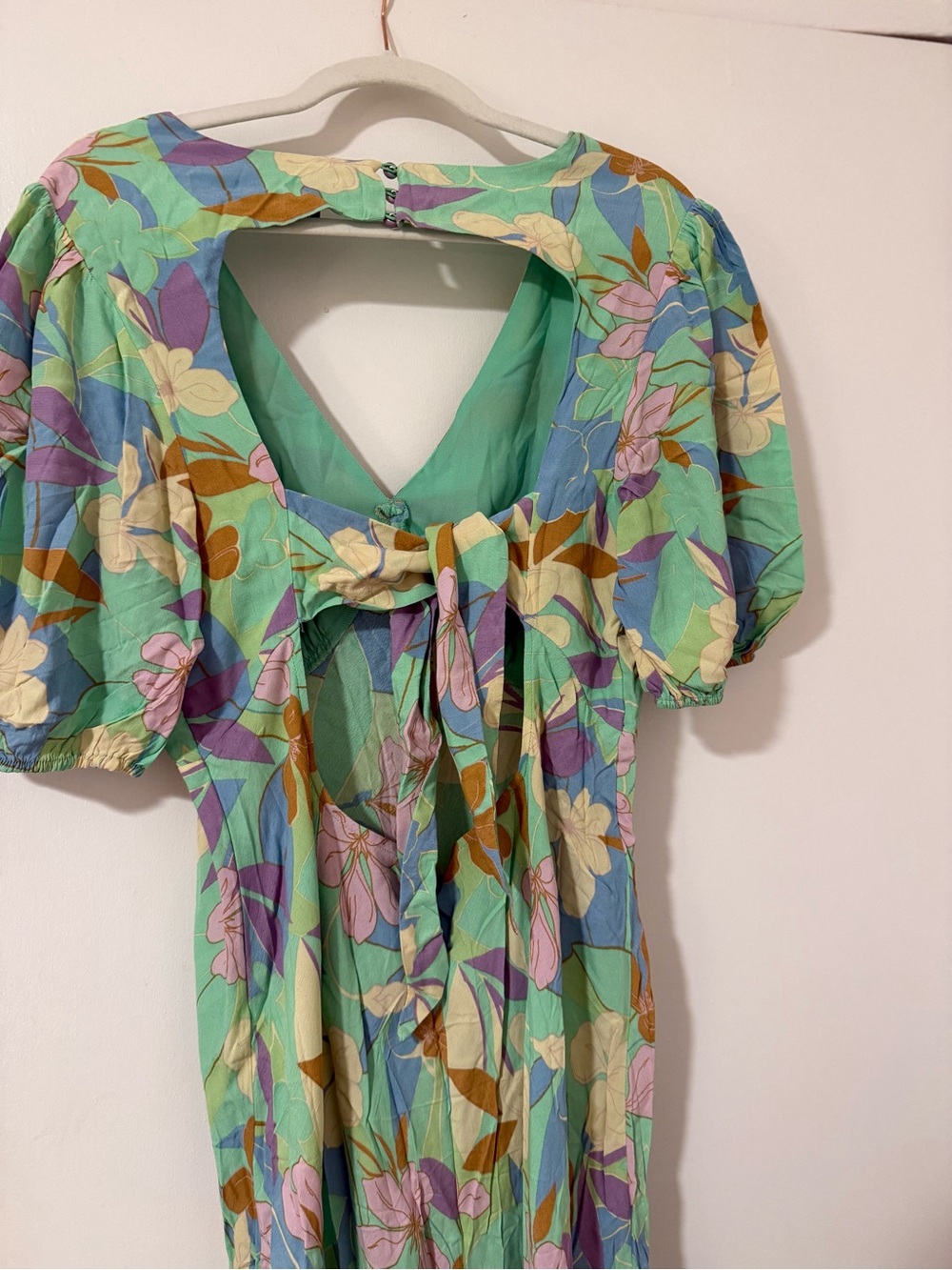 Sanctuary Mint Green Floral Maxi Dress with Puff Sleeves - Picture 6 of 7